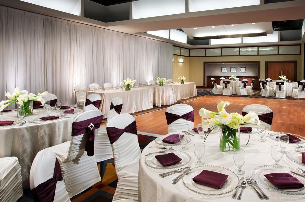 Sheraton Cleveland Airport Hotel Ngoại thất bức ảnh