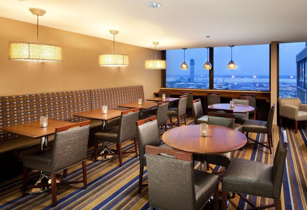Sheraton Cleveland Airport Hotel Ngoại thất bức ảnh