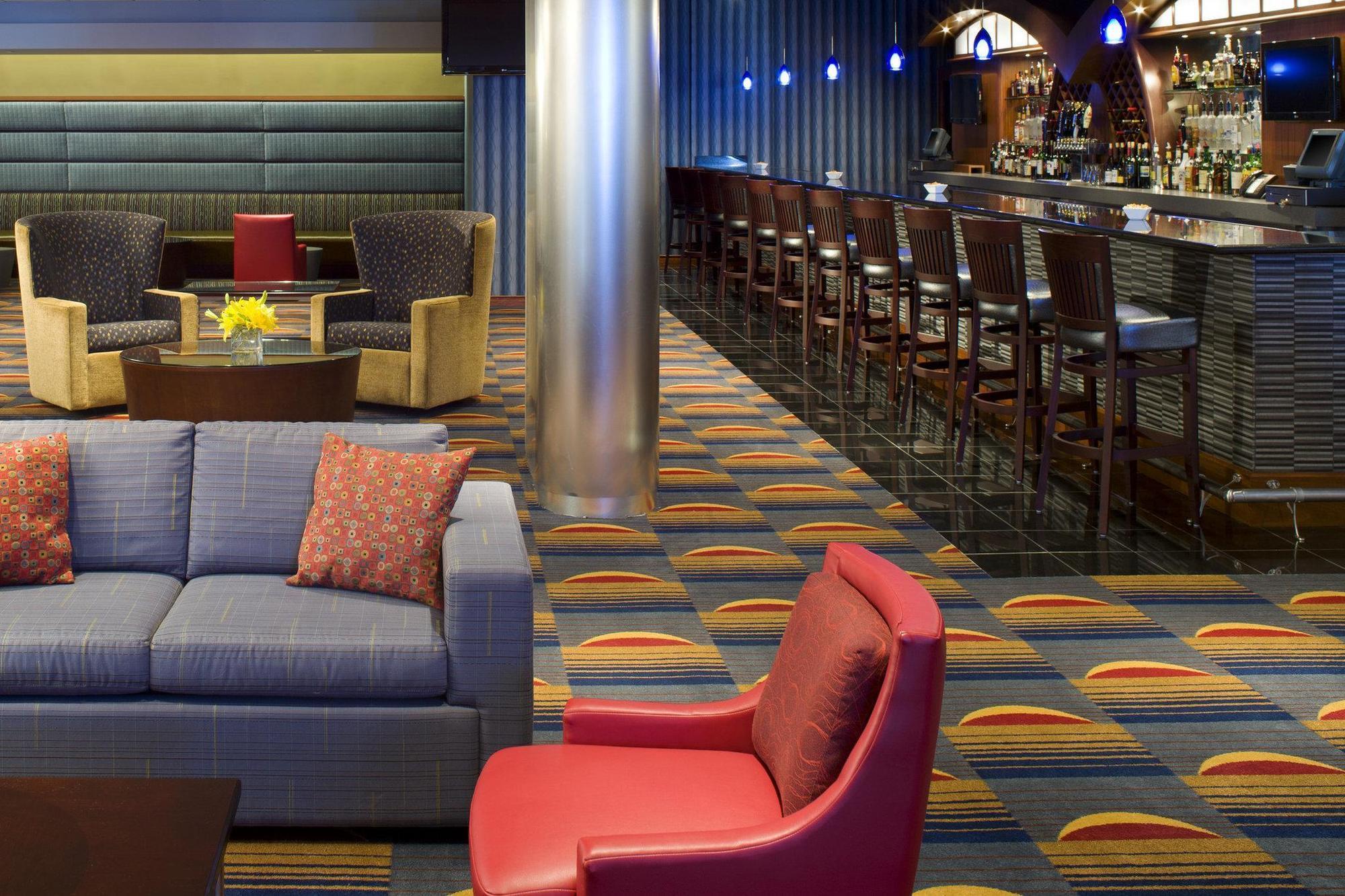 Sheraton Cleveland Airport Hotel Ngoại thất bức ảnh