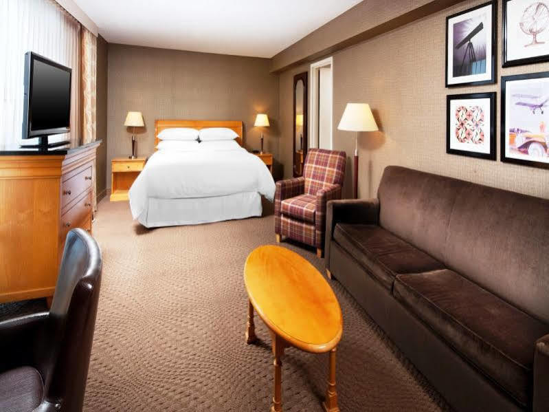 Sheraton Cleveland Airport Hotel Ngoại thất bức ảnh