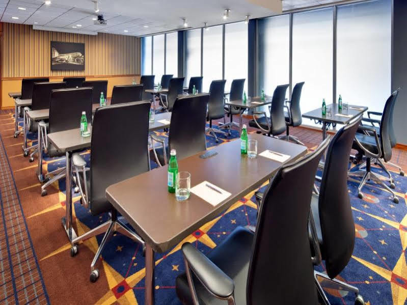 Sheraton Cleveland Airport Hotel Ngoại thất bức ảnh