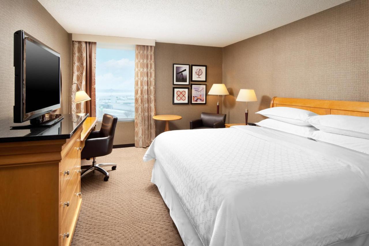 Sheraton Cleveland Airport Hotel Ngoại thất bức ảnh
