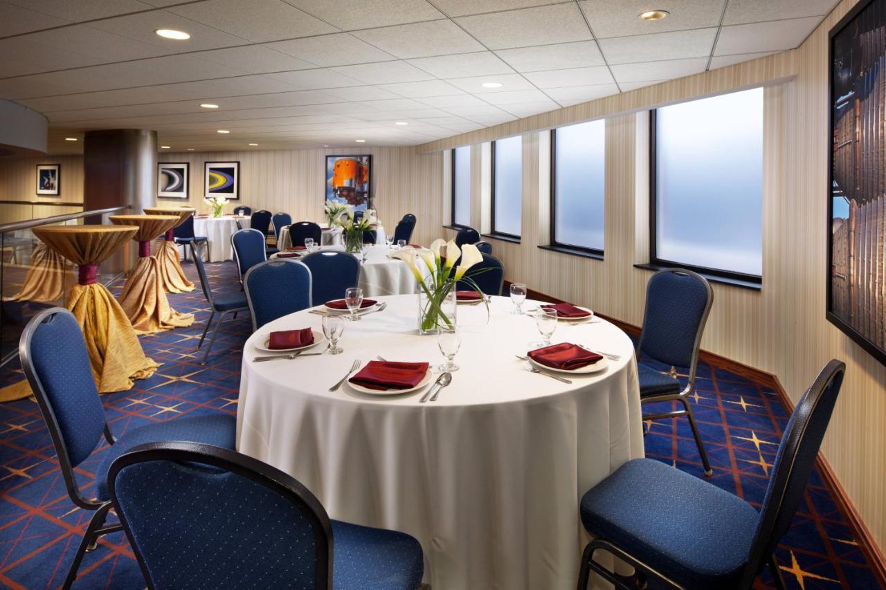 Sheraton Cleveland Airport Hotel Ngoại thất bức ảnh